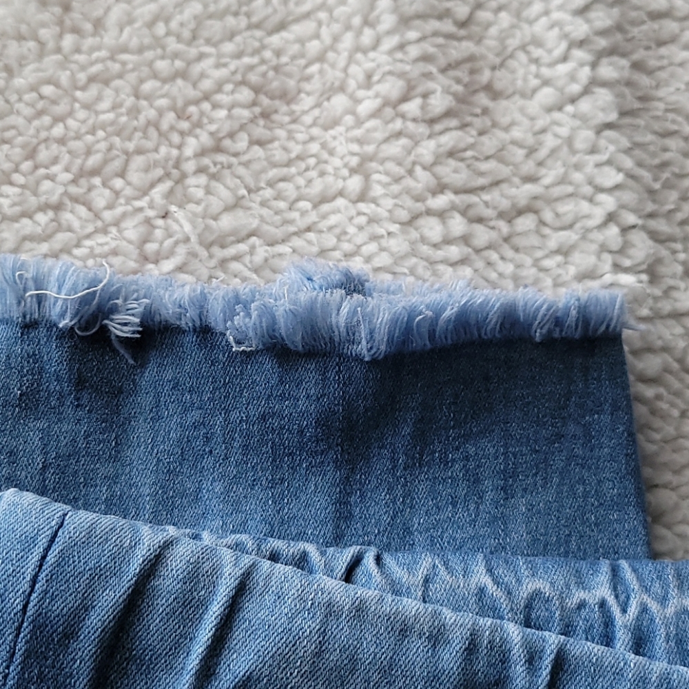 Jeans - Picture 2 of 4